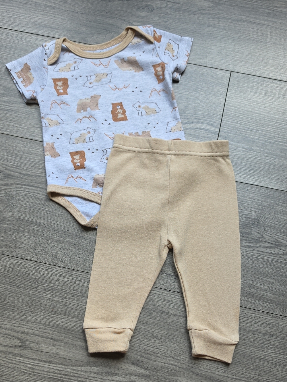 3/$6 Beige Bear Print One-Piece Bodysuit with Beige Pants - Kids